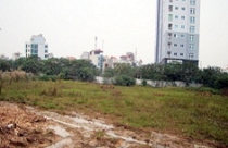 Nghịch lý đất ‘‘vàng” bỏ hoang 