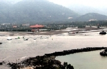 San lấp lấn vịnh Nha Trang trái phép 