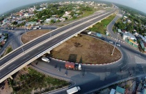 Điêu đứng vì... bất động sản