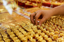 Điểm tin sáng: FED sẽ sớm tăng lãi suất, vàng lao dốc, USD tăng mạnh