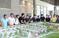 Doanh nghiệp bất động sản hỗ trợ khách mua nhà mùa dịch với nhiều ưu đãi “khủng”