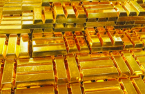 Điểm tin sáng: Giá vàng bất ngờ giảm mạnh, đồng USD hồi phục