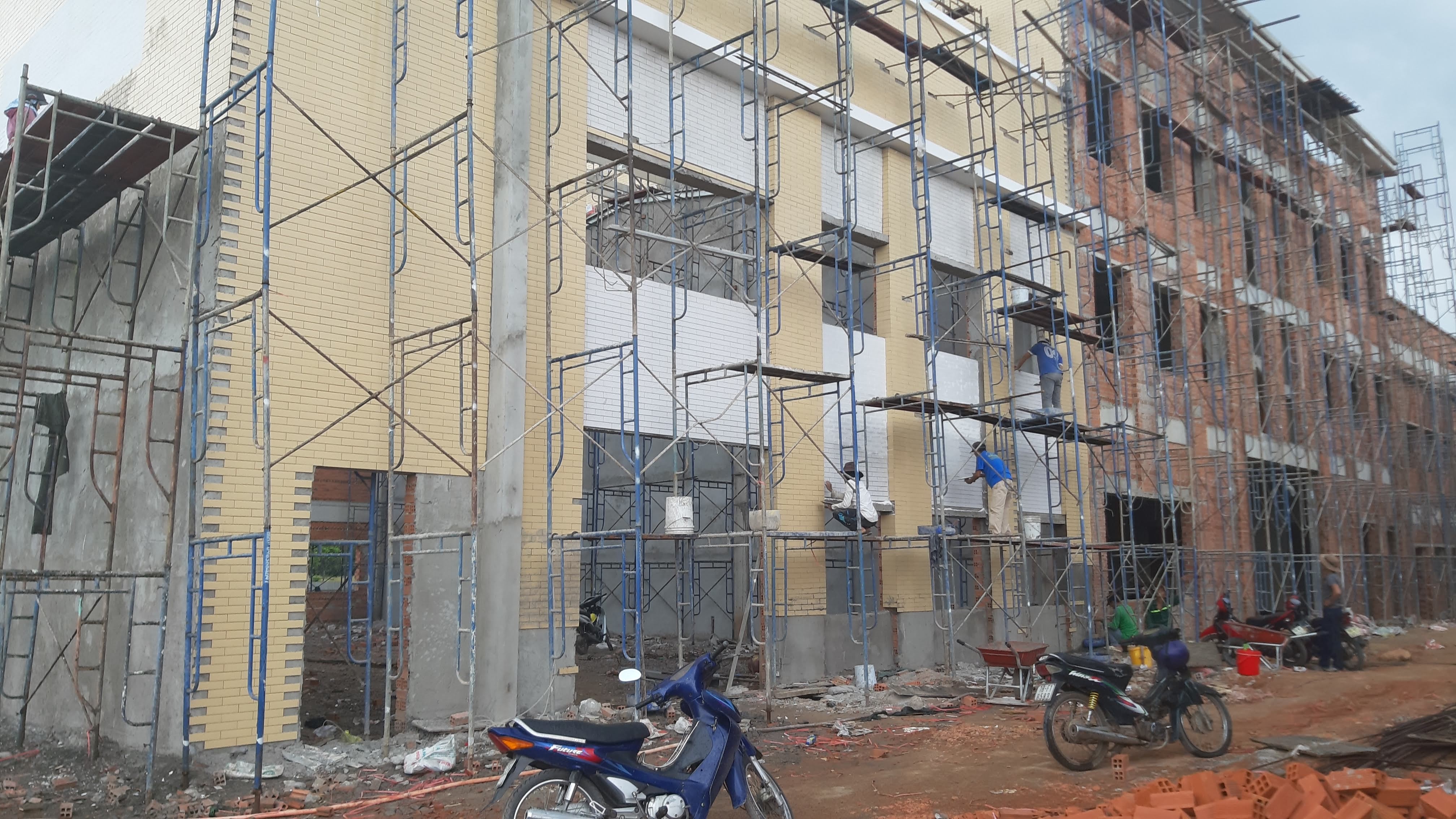  				CTY TNHH ĐẦU TƯ XÂY DỰNG VÀ THƯƠNG MẠI DỊCH VỤ THÀNH HƯNG				