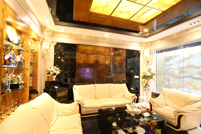 Mẫu nhà đẹp sang trọng với đá hoa cương