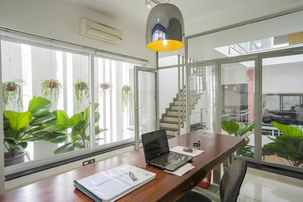 Sửa nhà với không gian xanh trong nhà phố